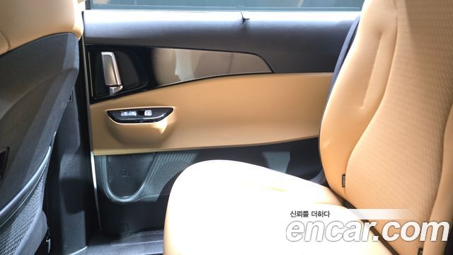 Kia Canival 2023 — photo 15