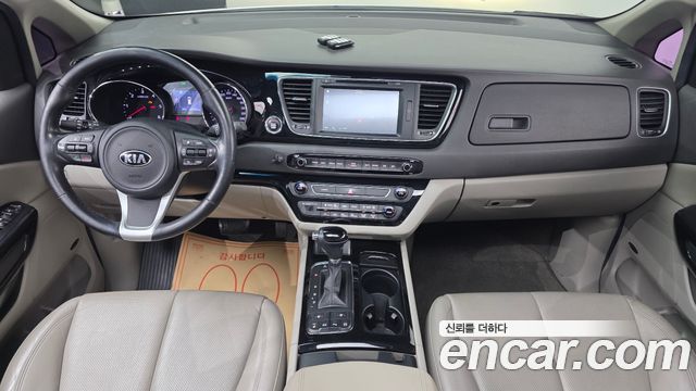 Kia Canival 2016 — photo 7