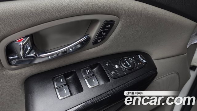 Kia Canival 2016 — photo 12
