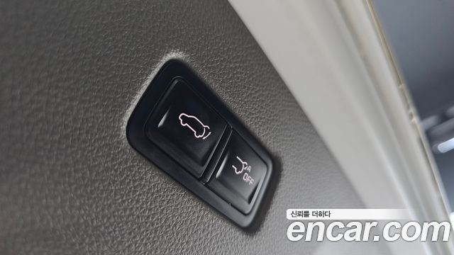 Kia Canival 2021 — photo 20