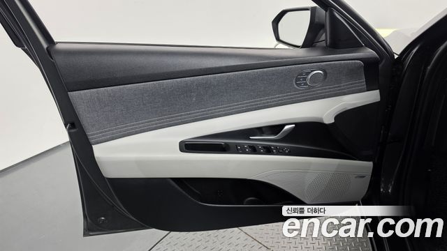 Hyundai AVANTE 2021 — photo 14