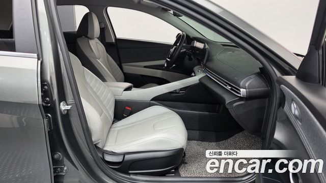 Hyundai AVANTE 2021 — photo 16