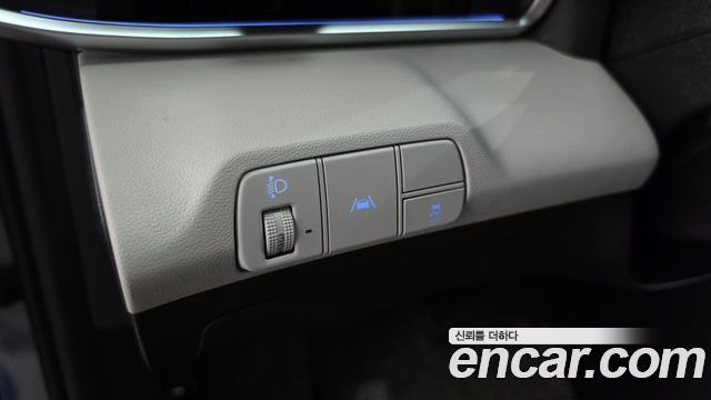 Hyundai AVANTE 2021 — photo 32