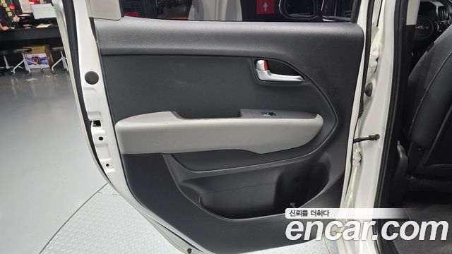 Kia RAY 2023 — photo 15