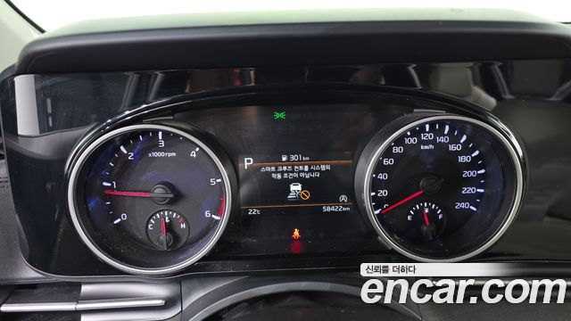 Kia Canival 2021 — photo 8
