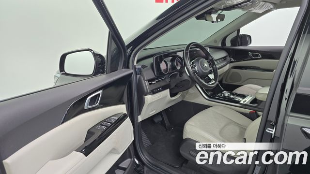 Kia Canival 2021 — photo 10