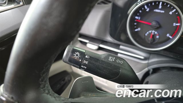 Kia Canival 2021 — photo 18