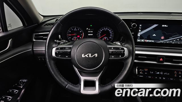 Kia K5 2023 — photo 15