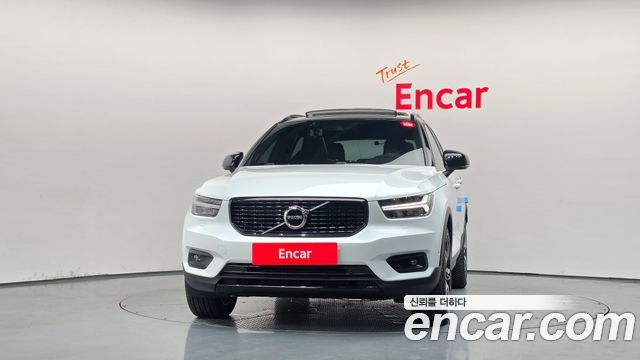 Volvo XC40 2019 — photo 3