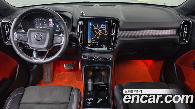 Volvo XC40 2019 — photo 10