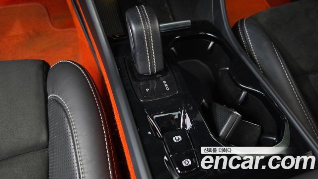 Volvo XC40 2019 — photo 12