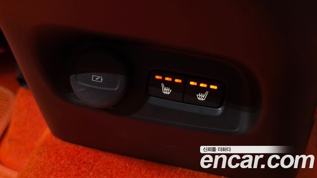 Volvo XC40 2019 — photo 32