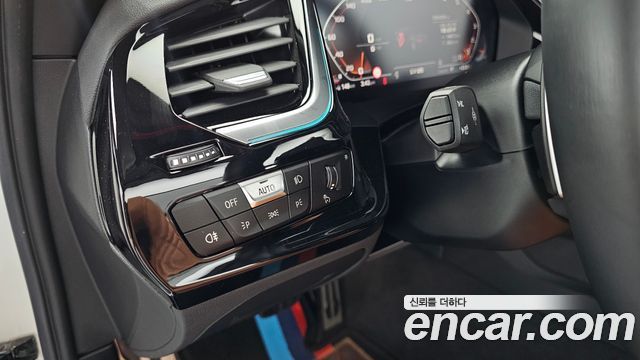 BMW Z4 2020 — photo 21