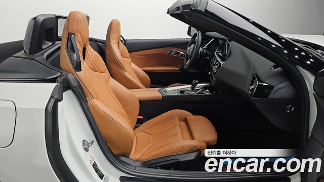BMW Z4 2020 — photo 16