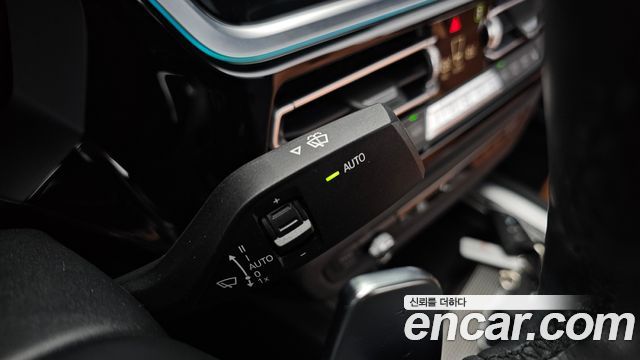 BMW Z4 2020 — photo 28