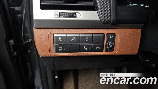 KG Mobility Rexton 2019 — photo 15