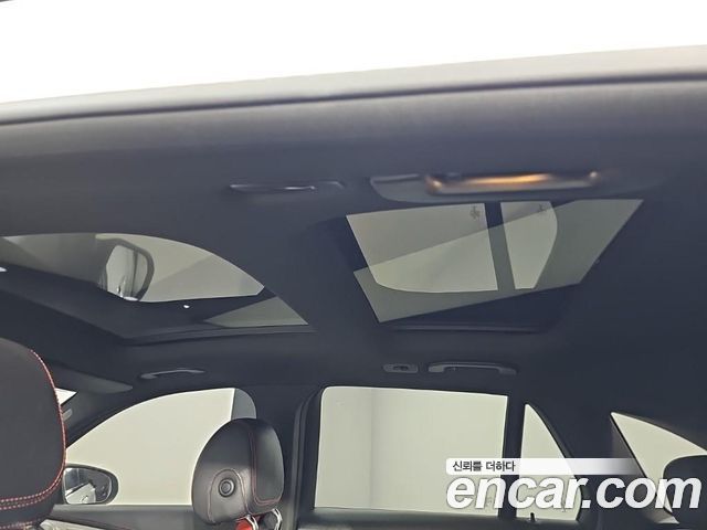 Mercedes-Benz GLC-Class 2017 — photo 13