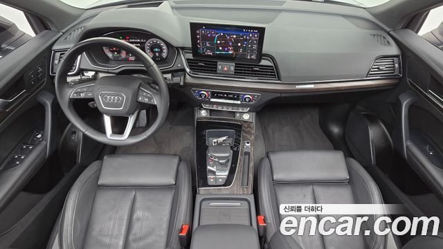 Audi Q5 2023 — photo 7
