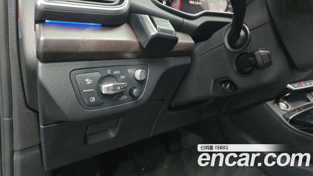 Audi Q5 2023 — photo 19