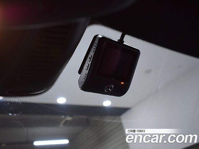Mercedes-Benz CLS-Class 2023 — photo 18