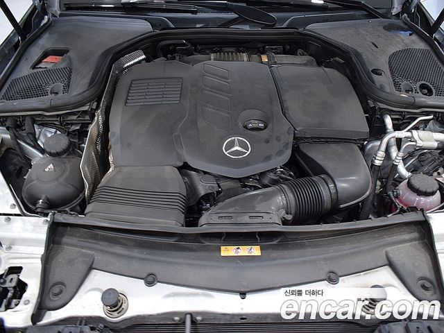 Mercedes-Benz CLS-Class 2023 — photo 19