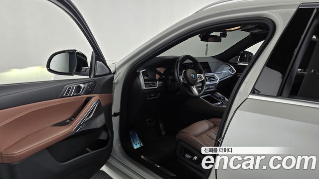 BMW X6 2021 — photo 13