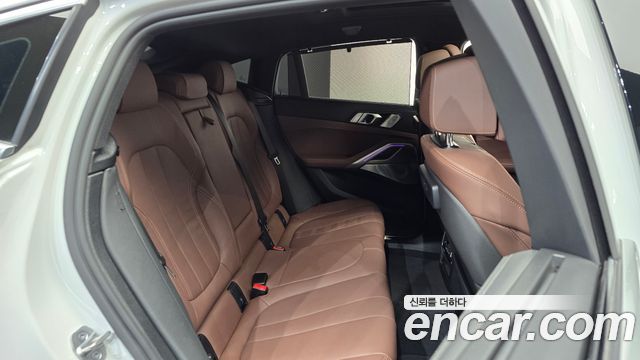 BMW X6 2021 — photo 17