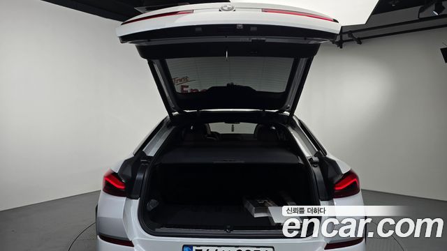 BMW X6 2021 — photo 25