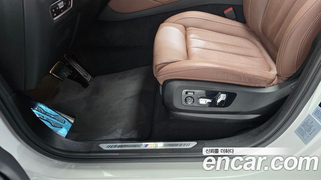 BMW X6 2021 — photo 26