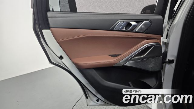 BMW X6 2021 — photo 15