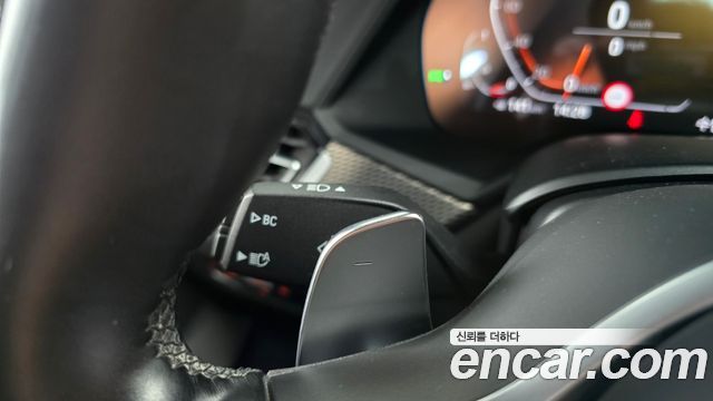 BMW X6 2021 — photo 29