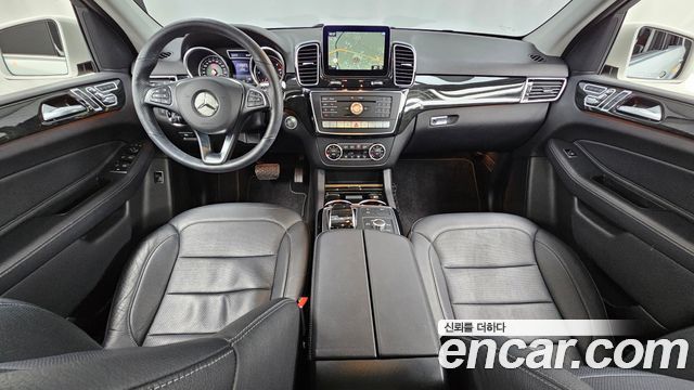Mercedes-Benz GLE-Class 2016 — photo 7