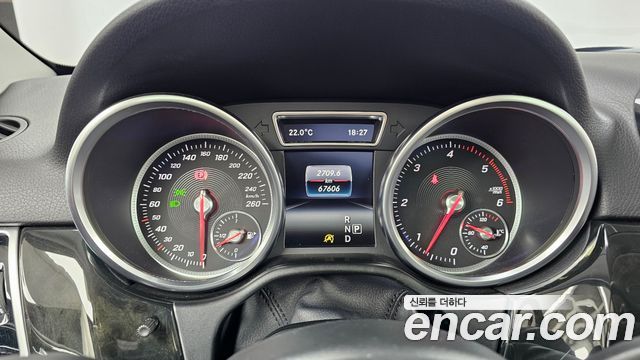 Mercedes-Benz GLE-Class 2016 — photo 8