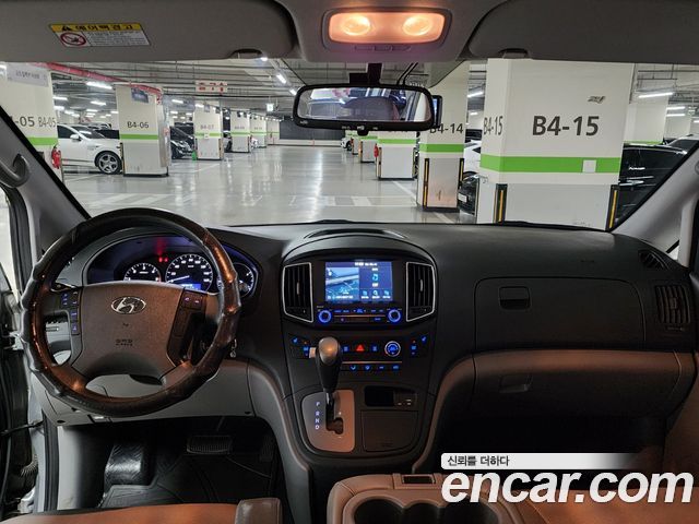 Hyundai Starex 2019 — photo 5