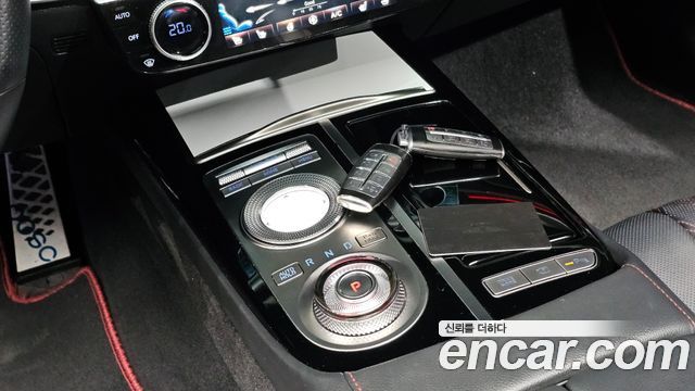 Genesis G80 2022 — photo 9