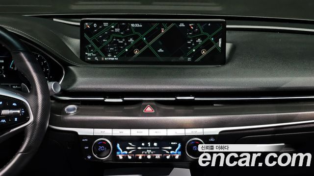 Genesis G80 2022 — photo 15