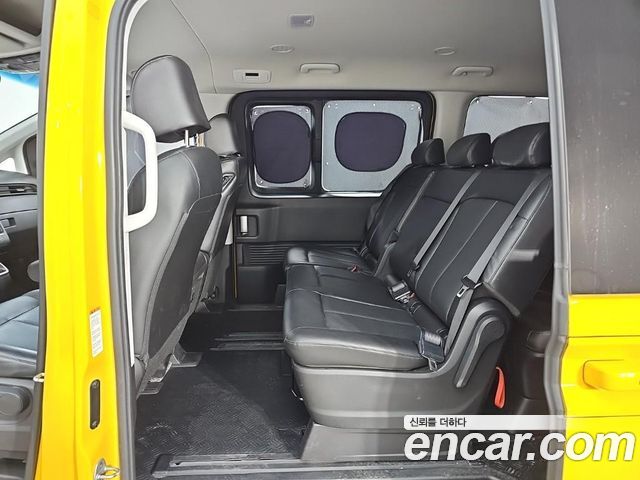 Hyundai Staria 2022 — photo 12