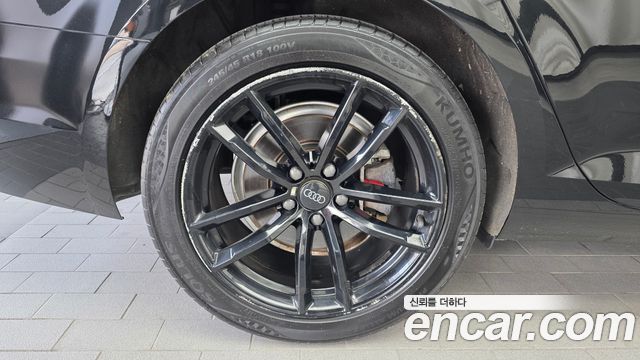 Audi A4 2018 — photo 5
