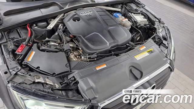 Audi A4 2018 — photo 6