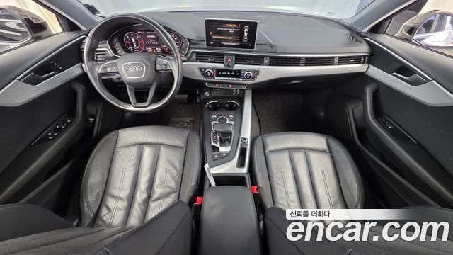 Audi A4 2018 — photo 7