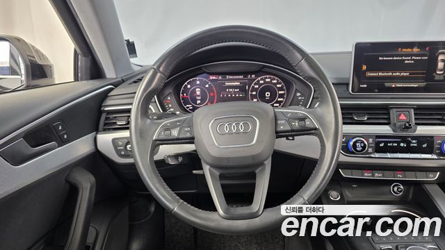 Audi A4 2018 — photo 13