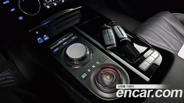 Genesis G80 2023 — photo 12