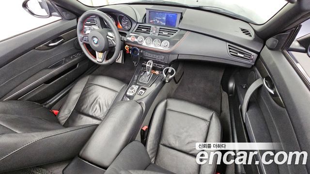 BMW Z4 2010 — photo 7