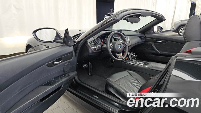 BMW Z4 2010 — photo 10