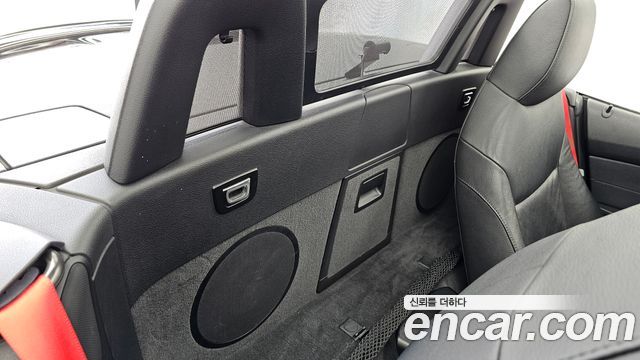 BMW Z4 2010 — photo 12