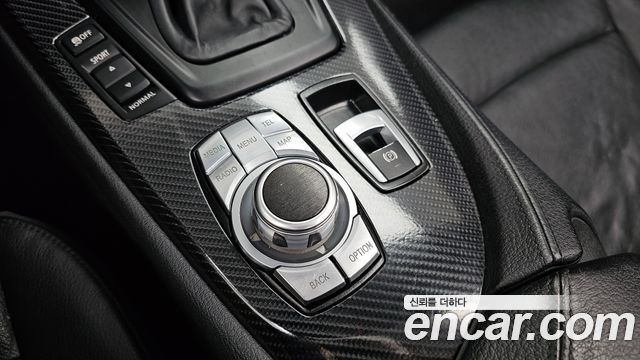 BMW Z4 2010 — photo 16