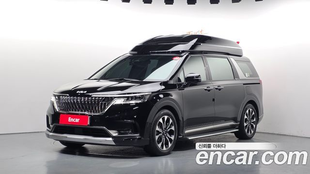 Kia Canival 2023 — photo 1