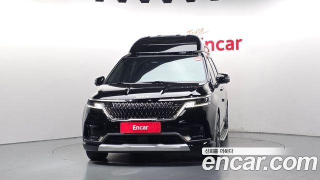 Kia Canival 2023 — photo 3