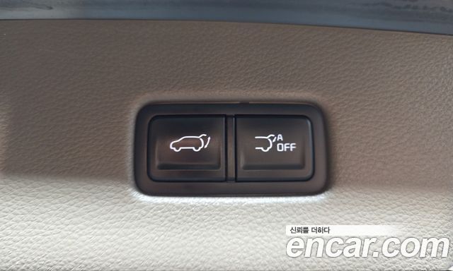 Kia Canival 2023 — photo 24
