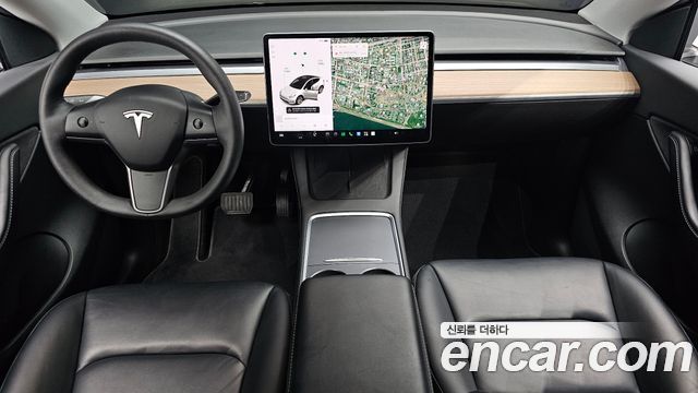 Tesla Model Y 2021 — photo 10